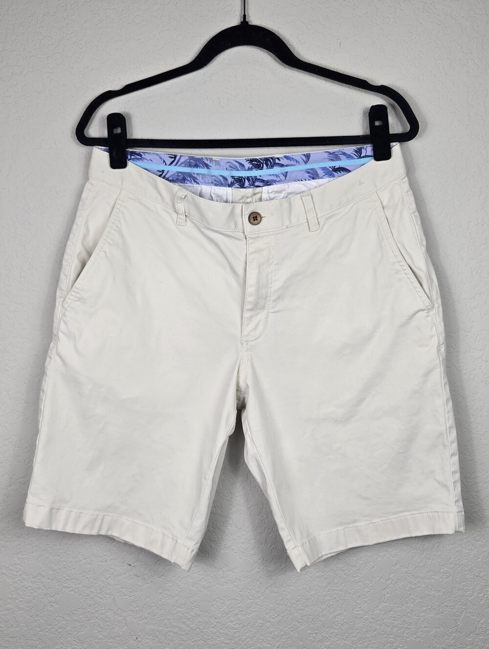 Tommy Bahama Boracay Chino Shorts Men’s 32 Flat Front Stretch Beach Golf Coastal